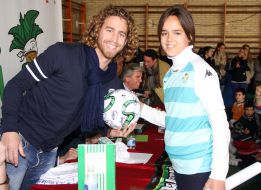 Cañas: "Mi gesto fue de rabia, no de desprestigio al Real Betis" Cañas: "Mi gesto fue de rabia, no de desprestigio al Real Betis"