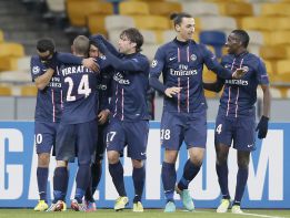 El PSG certifica en Kiev su pase a octavos con doblete de Lavezzi El PSG certifica en Kiev su pase a octavos con doblete de Lavezzi