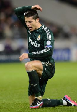 Cristiano no quiso contestar sobre si está feliz en el Madrid Cristiano no quiso contestar sobre si está feliz en el Madrid