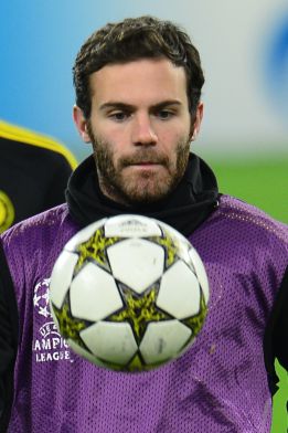 Mata, sobre Benítez: "Sólo hay rumores, estamos al margen" Mata, sobre Benítez: "Sólo hay rumores, estamos al margen"