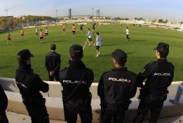 Aficionados béticos insultan en la sesión a varios jugadores Aficionados béticos insultan en la sesión a varios jugadores