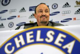 Rafa Benítez en su presentación: "Puedo ganar cinco títulos" Rafa Benítez en su presentación: "Puedo ganar cinco títulos"