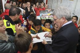 Enrique Cerezo: "Ni hay oferta por Falcao ni se quiere ir" Enrique Cerezo: "Ni hay oferta por Falcao ni se quiere ir"