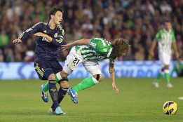 Özil, de nuevo señalado por Mourinho en el Villamarín Özil, de nuevo señalado por Mourinho en el Villamarín