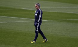 Mourinho, contra lo previsto, cierra la sesión a la prensa Mourinho, contra lo previsto, cierra la sesión a la prensa
