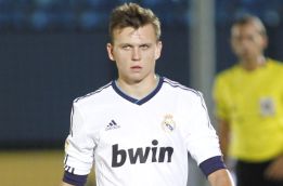 Debuta Denis Cheryshev, primer ruso en la historia del club Debuta Denis Cheryshev, primer ruso en la historia del club