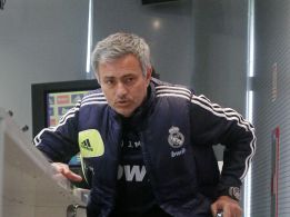 Mourinho: "El club es soberano, sólo soy un empleado" Mourinho: "El club es soberano, sólo soy un empleado"