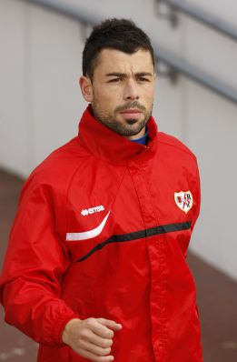 Javi Fuego y Piti, fuera de la lista del Rayo ante Las Palmas Javi Fuego y Piti, fuera de la lista del Rayo ante Las Palmas