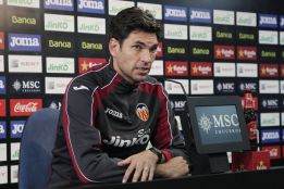 Pellegrino: "Los jugadores deben ser dignos del escudo" Pellegrino: "Los jugadores deben ser dignos del escudo"