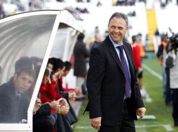El Mallorca no se plantea el relevo de Joaquín Caparrós El Mallorca no se plantea el relevo de Joaquín Caparrós