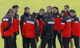Simeone perfila el once que alineará en el derbi madrileño Simeone perfila el once que alineará en el derbi madrileño