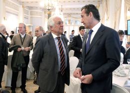 Valdano sobre Mou: "Protestar no es digno del Madrid" Valdano sobre Mou: "Protestar no es digno del Madrid"