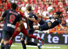 Los finalistas al gol del año: Radamel Falcao, Neymar y Stoch Los finalistas al gol del año: Radamel Falcao, Neymar y Stoch