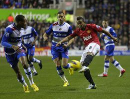 El United se agarra al liderato con un recital ante el Reading El United se agarra al liderato con un recital ante el Reading