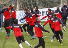 El Cholo Simeone entrenará hoy en el Calderón a puerta abierta El Cholo Simeone entrenará hoy en el Calderón a puerta abierta