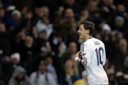 Özil: "Gracias a todos por haberme apoyado siempre" Özil: "Gracias a todos por haberme apoyado siempre"