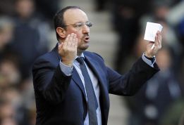 El Chelsea exigiría a Benítez el Mundial para seguir en el cargo El Chelsea exigiría a Benítez el Mundial para seguir en el cargo