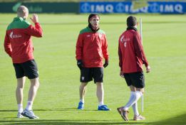 Iker Muniain se entrena con aparente normalidad Iker Muniain se entrena con aparente normalidad