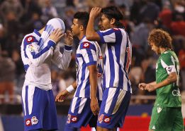 El Deportivo entrena sin seis de sus jugadores para ir al Calderón El Deportivo entrena sin seis de sus jugadores para ir al Calderón
