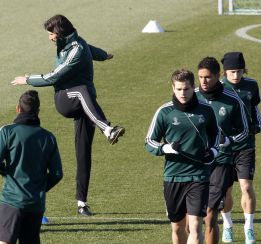 Nacho será titular en su debut en la Liga de Campeones Nacho será titular en su debut en la Liga de Campeones