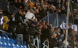 Cinco detenidos de Anderlecht y cuatro policías heridos Cinco detenidos de Anderlecht y cuatro policías heridos