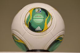 El balón con chip se estrenará en el Mundialito de Clubes El balón con chip se estrenará en el Mundialito de Clubes