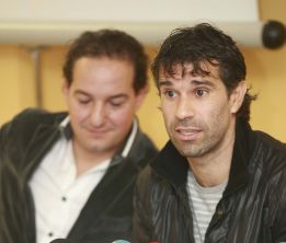 Valerón ve al vestuario algo "tocado, pero no hundido" Valerón ve al vestuario algo "tocado, pero no hundido"
