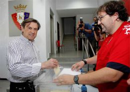 Archanco acusa al Málaga de deber a Osasuna 200.000 euros Archanco acusa al Málaga de deber a Osasuna 200.000 euros