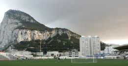 Gibraltar, con Inglaterra; Chipre, Noruega y Moldavia con España Gibraltar, con Inglaterra; Chipre, Noruega y Moldavia con España