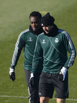 Essien se reincorpora al trabajo del grupo; Coentrao, al margen Essien se reincorpora al trabajo del grupo; Coentrao, al margen