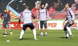 Valverde entrena por primera vez al Valencia a puerta cerrada Valverde entrena por primera vez al Valencia a puerta cerrada