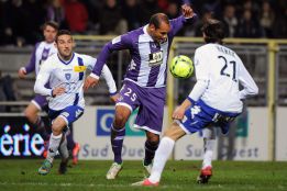 El Toulouse cede un empate sin goles en casa con el Bastia El Toulouse cede un empate sin goles en casa con el Bastia