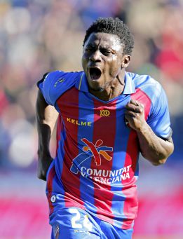 El Levante castigó al Mallorca a la contra y a balón parado El Levante castigó al Mallorca a la contra y a balón parado