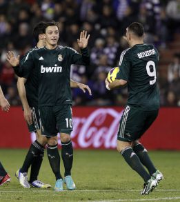 Özil es el tercer máximo goleador blanco en Liga Özil es el tercer máximo goleador blanco en Liga