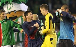 Messi culmina una dura faena Messi culmina una dura faena