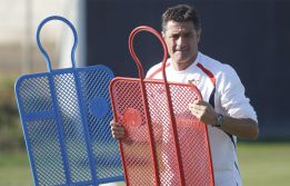 Palop y Cicinho, en la lista de Míchel para jugar en Mallorca Palop y Cicinho, en la lista de Míchel para jugar en Mallorca