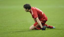 Susto de Javi Martínez en el entrenamiento del Bayern Susto de Javi Martínez en el entrenamiento del Bayern