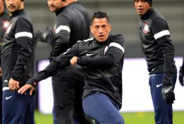 Al Ahly y Corinthians, por un puesto en la gran final Al Ahly y Corinthians, por un puesto en la gran final