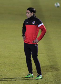 Roman Abramovich, listo para ofrecer a Falcao 12,3 millones Roman Abramovich, listo para ofrecer a Falcao 12,3 millones