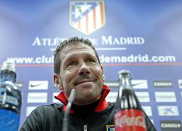 Simeone: "En Barcelona espero la mejor versión de Falcao" Simeone: "En Barcelona espero la mejor versión de Falcao"