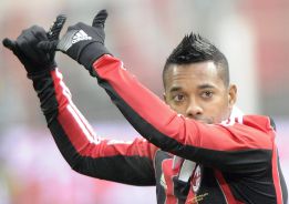Allegri reconoce que Robinho quiere volver a jugar en Brasil Allegri reconoce que Robinho quiere volver a jugar en Brasil