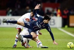 El París Saint Germain arrebata al Lyon el liderato de Francia El París Saint Germain arrebata al Lyon el liderato de Francia