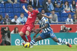 Wakaso achacó sus tarjetas al racismo de los árbitros Wakaso achacó sus tarjetas al racismo de los árbitros
