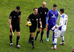 El asistente que señaló el penalti a Osasuna, a la 'nevera' El asistente que señaló el penalti a Osasuna, a la 'nevera'
