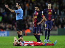 Filipe Luis sufre problemas musculares en el cuádriceps Filipe Luis sufre problemas musculares en el cuádriceps