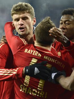 El Bayern pasa a cuartos de la Copa y el Schalke cae eliminado El Bayern pasa a cuartos de la Copa y el Schalke cae eliminado