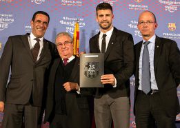 Piqué: "Doy las gracias a mi abuelo, sin él no estaría aquí" Piqué: "Doy las gracias a mi abuelo, sin él no estaría aquí"