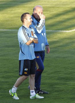 Del Bosque: "Me gustaría ver a Iniesta con el Balón de Oro" Del Bosque: "Me gustaría ver a Iniesta con el Balón de Oro"