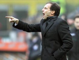 Allegri: "El Barça es el mejor pero intentaremos pasar" Allegri: "El Barça es el mejor pero intentaremos pasar"