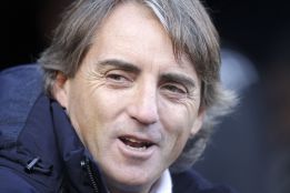 Mancini: "Si Balotelli merece otra oportunidad, la tendrá" Mancini: "Si Balotelli merece otra oportunidad, la tendrá"